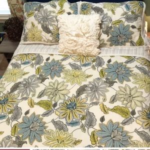 Threshold king quilt